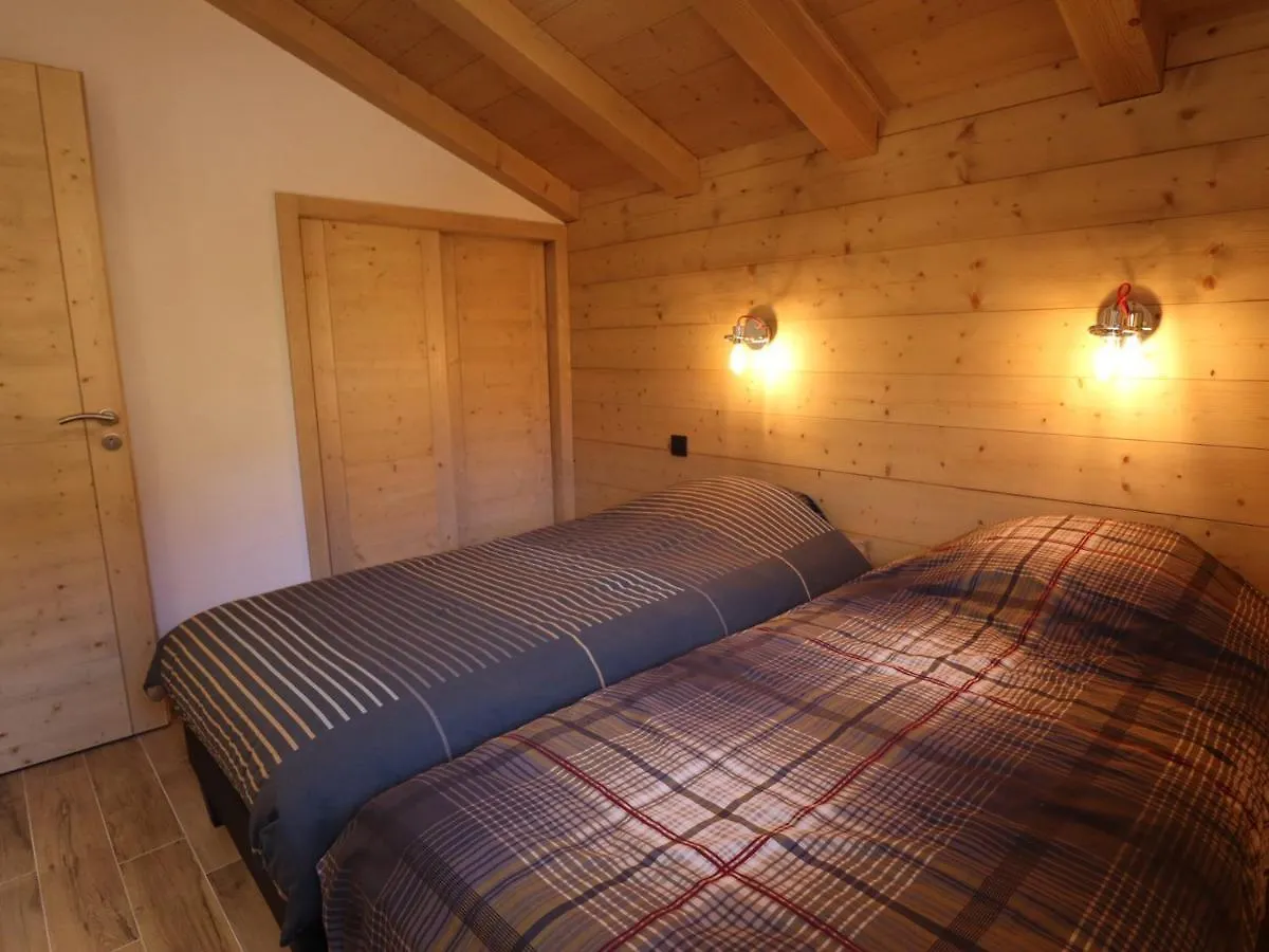 Chalet Neuf Expose Plein Sud A 600M Des Pistes Avec Terrasse Et Parking - Fr-1-623-299 Les Gets 0*,